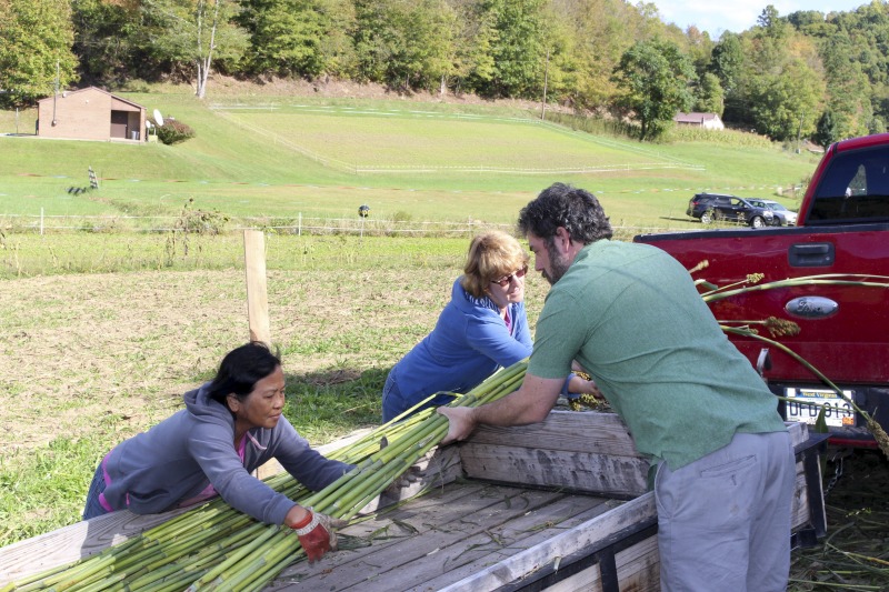 ["Appalachian Acres in Tallmansville, West Virginia, is owned and operated by Donnie Tenney and Lorelie Nicolas-Tenney. On September 28, 2017, they gathered with family and friends, including Nicolas-Tenney's mother Liz Villegas, seedsaver and farmer Charlie Radabaugh (of Radabaugh Farm in Buckhannon, WV), and seedsaver, farmer, and chef Mike Costello (of Lost Creek Farm in Lost Creek, WV), to harvest, process and boil sorghum into syrup."]%