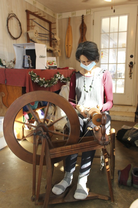 ["Kathy Evans (b. July 8, 1962, Morgantown, WV) of Bruceton Mills and Margaret Bruning of Elkins are participants in the 2020-2021 West Virginia Folklife Apprenticeship Program, in an apprenticeship titled, Sheep to Shawl: The Art of Raising Sheep and Creating Fiber Arts. Evans is a fifth-generation farmer and co-owner with her husband Reid of Evans Knob Farm in Preston County where she cultivates Certified Naturally Grown vegetables and raises sheep and poultry. She teaches and exhibits her fiber arts both in West Virginia and across the country and has been featured in Modern Farmer and Morgantown Magazine. Bruning grew up on a goat farm in upstate New York and has been a lifelong fiber artist. She and her husband David raise sheep at their homestead in Randolph County.Read a profile of Evans and Bruning on the West Virginia Folklife blog:https://wvfolklife.org/2020/11/04/2020-folklife-apprenticeship-feature-kathy-evans-margaret-bruning-sheep-to-shawl/Evans Knob Farm website: https://www.evansknobfarm.com/Poe Run Craft and Provisions: http://www.poerun.org/"]%