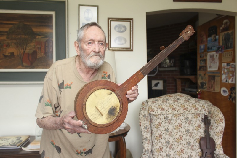 Frank George (October 6, 1928  November 15, 2017), a Bluefield native, was a banjo player, fiddler, and piper, who also played piano, organ, hammer and lap dulcimer, and was a walking compendium of West Virginia traditional music history and jokes. He was the recipient of the 1994 Vandalia Award, West Virginias highest folklife honor.  Jane George (November 11, 1922  February 19, 2018) helped launch the craft revival in the Mountain State through extensive fieldwork with traditional artists, educational programming, and by co-founding the Mountain State Art & Craft Fair at Cedar Lakes. She also hosted Mountain Heritage weekends and Kanawha County Parks Mountaineer Day Camps to teach young mountaineers about their cultural heritage, founded two Scottish dance troupes, and served as a 4-H agent in multiple counties. She was the 1993 Vandalia Award recipient.