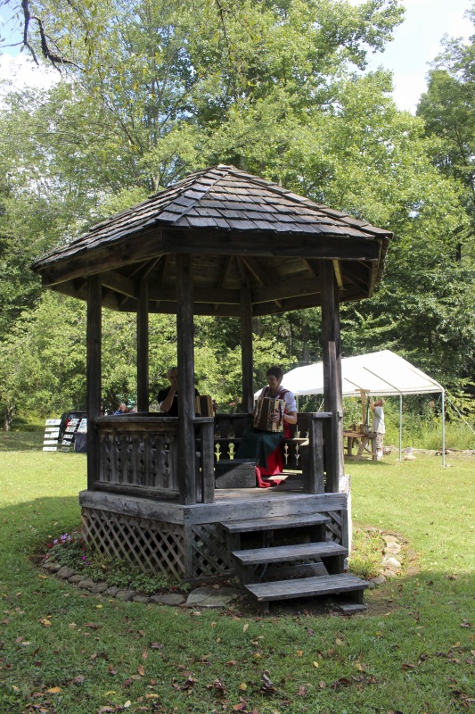 The Helvetia Community Fair, located in the Swiss community of Helvetia in Randolph County, is one of the oldest agricultural fairs in West Virginia. Activities include a parade in Swiss costume, alphorn music, Swiss folk dancing and singing, fahnenschwingen (flag twirling), a crafts, food, and canning exhibition, field events, an archery shoot, and more.Learn more in Emily Hilliard's Bitter Southerner piece on Helvetia's seasonal celebrations, including the Community Fair: https://bittersoutherner.com/my-year-in-helvetia-west-virginiaAnd in the Helvetia Foodways Oral History Project conducted by the West Virginia Folklife Program in partnership with the Southern Foodways Alliance: https://www.southernfoodways.org/oral-history/helvetia-west-virginia/