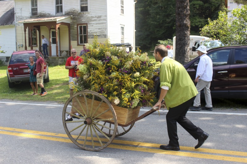 ["The Helvetia Community Fair, located in the Swiss community of Helvetia in Randolph County, is one of the oldest agricultural fairs in West Virginia. Activities include a parade in Swiss costume, alphorn music, Swiss folk dancing and singing, fahnenschwingen (flag twirling), a crafts, food, and canning exhibition, field events, an archery shoot, and more.Learn more in Emily Hilliard's Bitter Southerner piece on Helvetia's seasonal celebrations, including the Community Fair: https://bittersoutherner.com/my-year-in-helvetia-west-virginiaAnd in the Helvetia Foodways Oral History Project conducted by the West Virginia Folklife Program in partnership with the Southern Foodways Alliance: https://www.southernfoodways.org/oral-history/helvetia-west-virginia/"]%