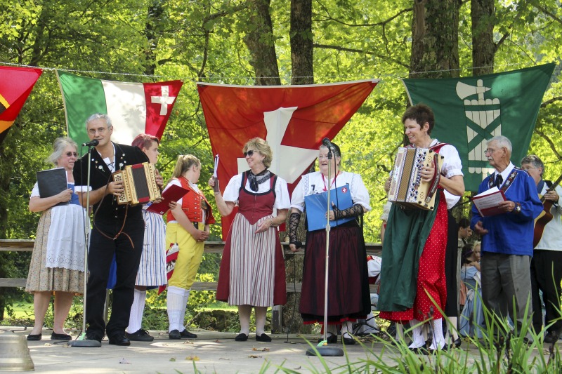 ["The Helvetia Community Fair, located in the Swiss community of Helvetia in Randolph County, is one of the oldest agricultural fairs in West Virginia. Activities include a parade in Swiss costume, alphorn music, Swiss folk dancing and singing, fahnenschwingen (flag twirling), a crafts, food, and canning exhibition, field events, an archery shoot, and more.Learn more in Emily Hilliard's Bitter Southerner piece on Helvetia's seasonal celebrations, including the Community Fair: https://bittersoutherner.com/my-year-in-helvetia-west-virginiaAnd in the Helvetia Foodways Oral History Project conducted by the West Virginia Folklife Program in partnership with the Southern Foodways Alliance: https://www.southernfoodways.org/oral-history/helvetia-west-virginia/"]%