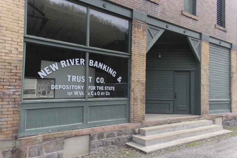 Thurmond is a former boom town on the New River in Fayette County, West Virginia. The town is on the National Register of Historic Places, is part of the New River Gorge National Park and Preserve, and is an Amtrak stop. In 1986, the John Sayles film Matewan was filmed in Thurmond. Learn more about Thurmond on the New River National Park and Preserve website: https://www.nps.gov/neri/learn/historyculture/thurmond.htmAnd via e-WV: https://www.wvencyclopedia.org/articles/721