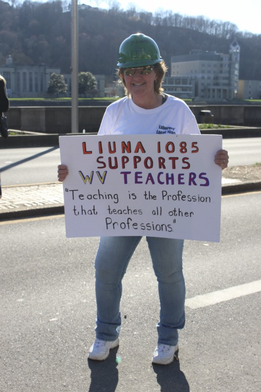 ["On February 22, 2018, thousands of West Virginia public school teachers and school service employees walked out of their classrooms in what would become a nine-day statewide strike. Teachers demands included a 5% raise and affordable healthcare coverage through the West Virginia Public Employees Insurance Agency or PEIA. These photos are part of a series of photos, videos, and interviews documenting the labor lore and expressive culture of the 2018 and 2019 West Virginia Teachers Strike.For more information on the 2018 and 2019 West Virginia Teachers Strike visit e-WV: https://www.wvencyclopedia.org/articles/2454"]%